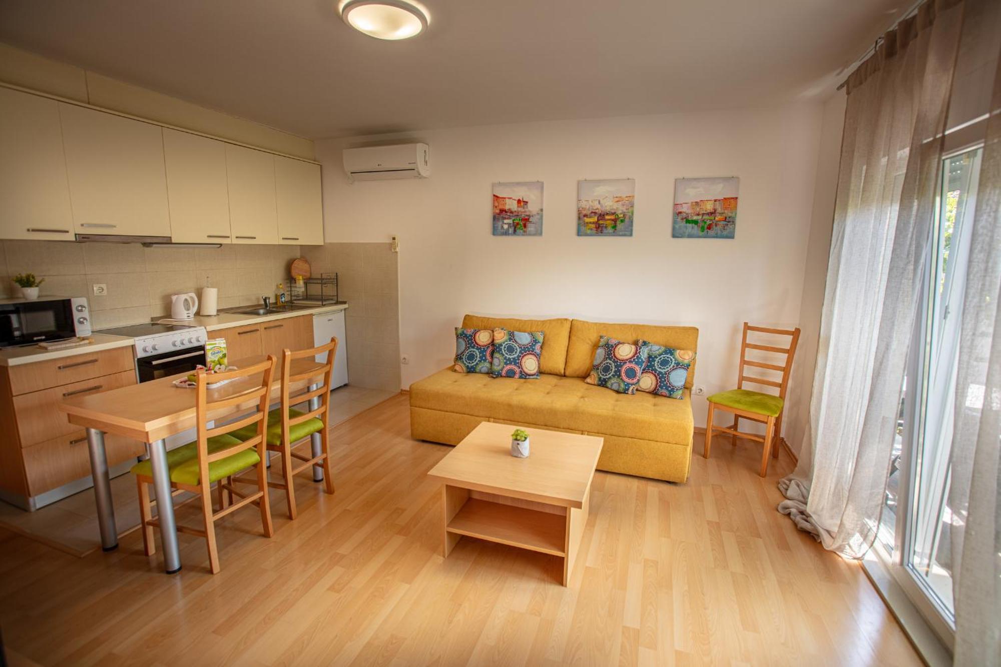 Pure Sky Apartments - With Pool Mostar Eksteriør billede