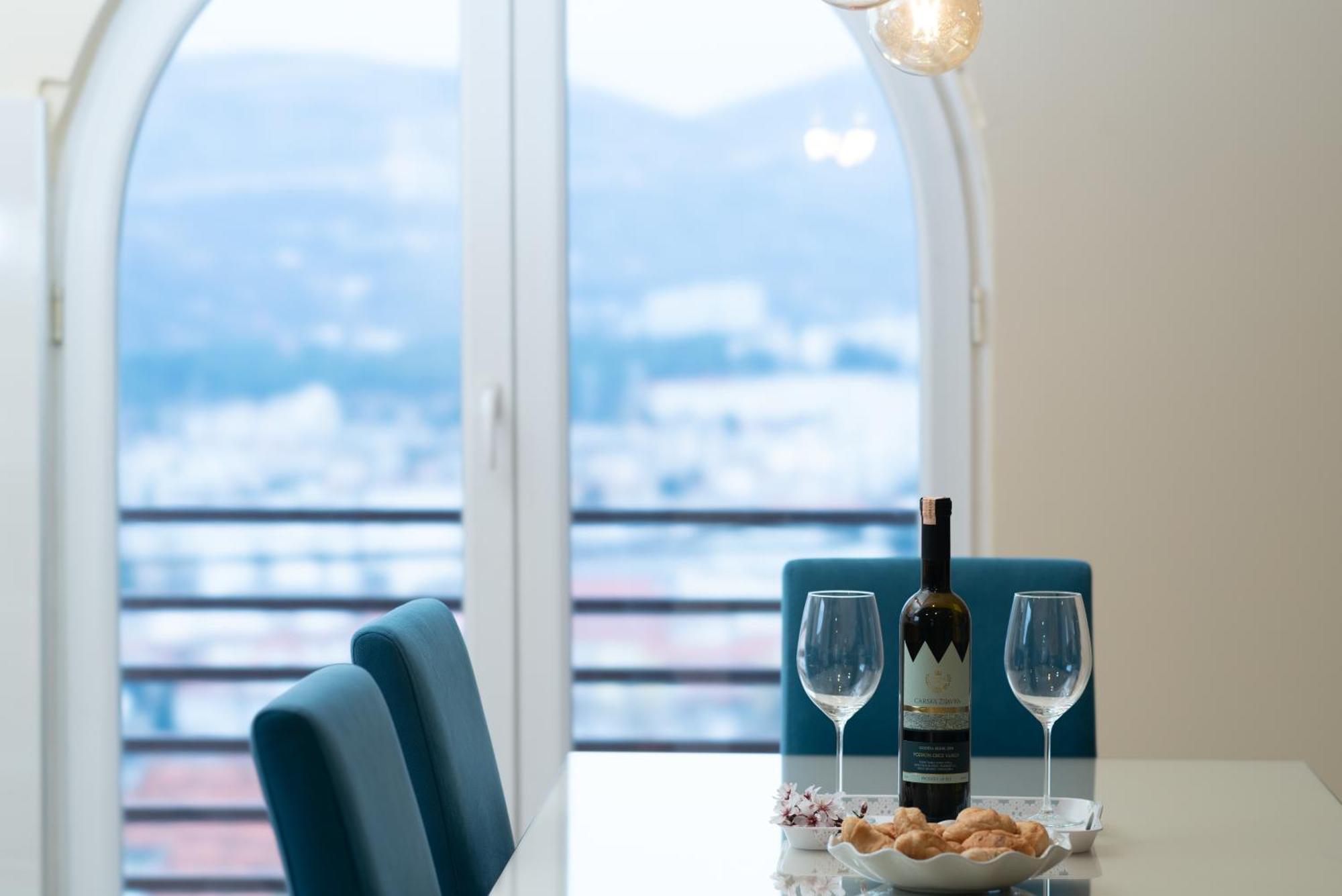Pure Sky Apartments - With Pool Mostar Eksteriør billede
